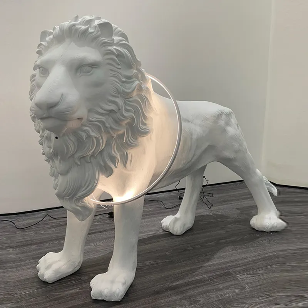 Stode STODE® Lion Sculpture Floor Lamp - Modern Humanoid Design with Warm Wh ...